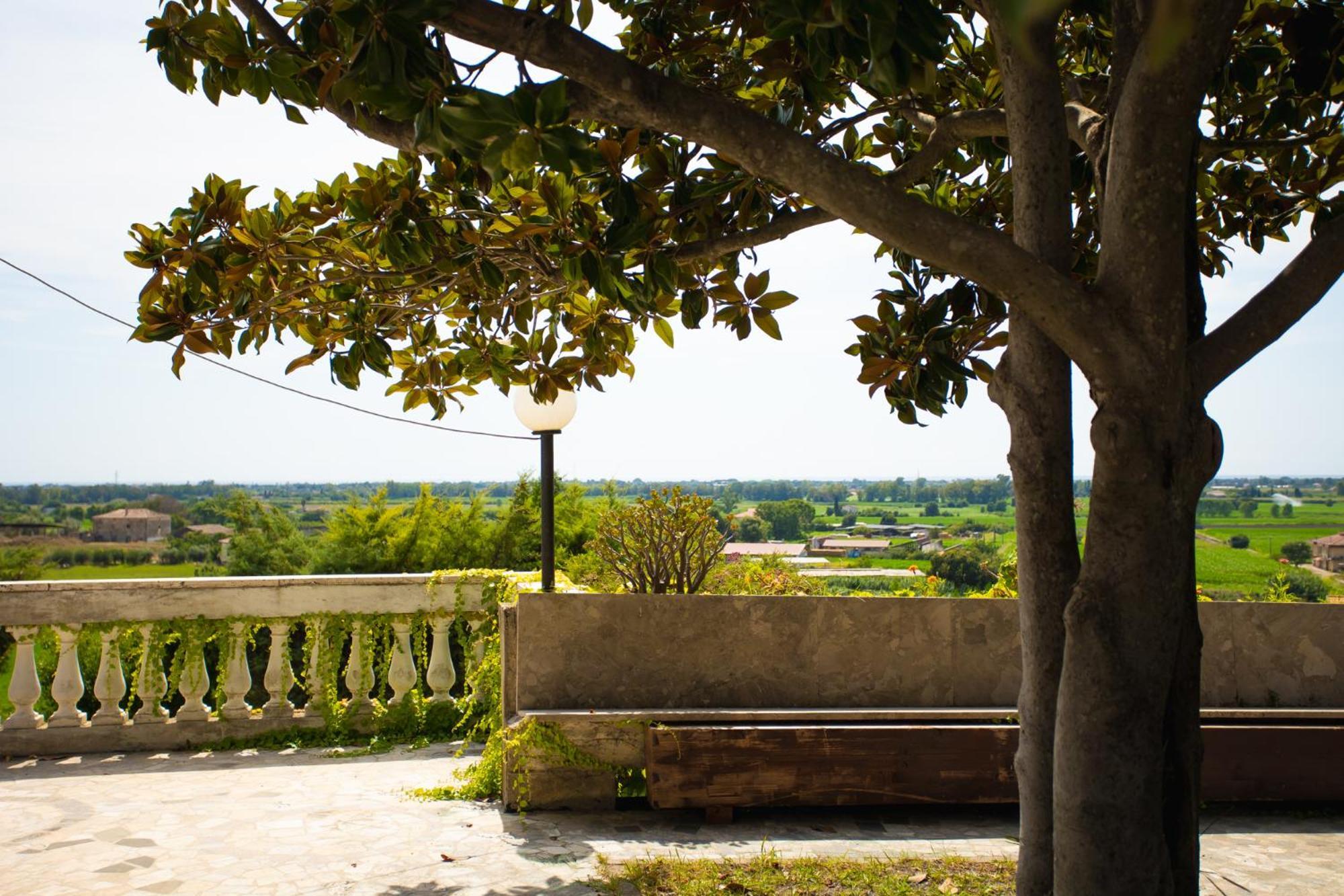 Residenza Giancesare Family Apartments Paestum Bagian luar foto